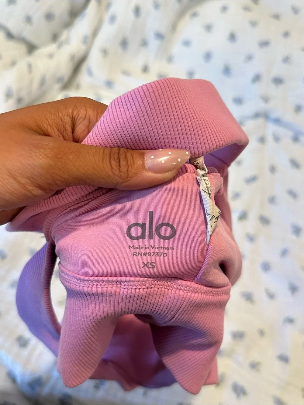 ALO Yoga Dusty Pink Ribbed Crossback Sports Bra